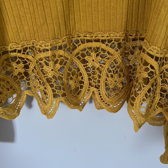 Abbepine Lace Top -Medium Marigold - Picture 5 of 8